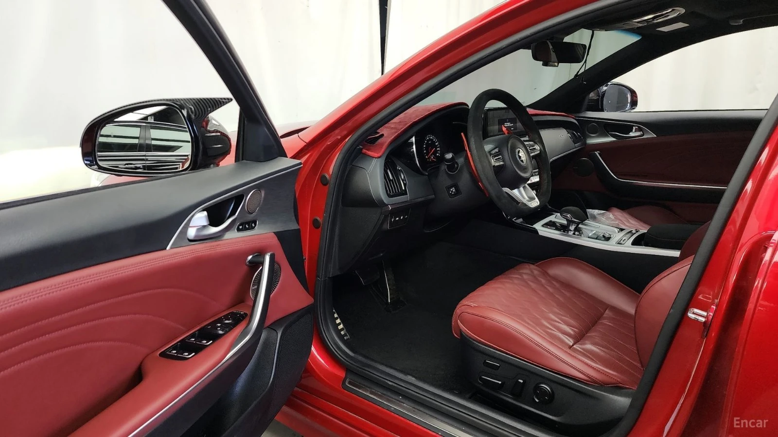Kia Stinger 3.3 AWD MEISTER | 360 | HEADS UP | LEXICON | ОБДУХ, снимка 10 - Автомобили и джипове - 56215221