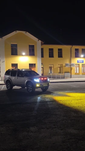 Nissan Pathfinder 2.5 171, снимка 10