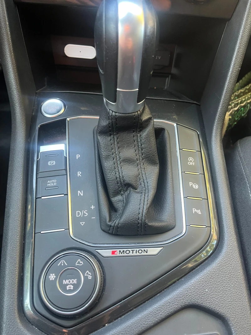 VW Tiguan Tiguan Highline 4Motion 2.0 l TDI SCR, снимка 10 - Автомобили и джипове - 52771355