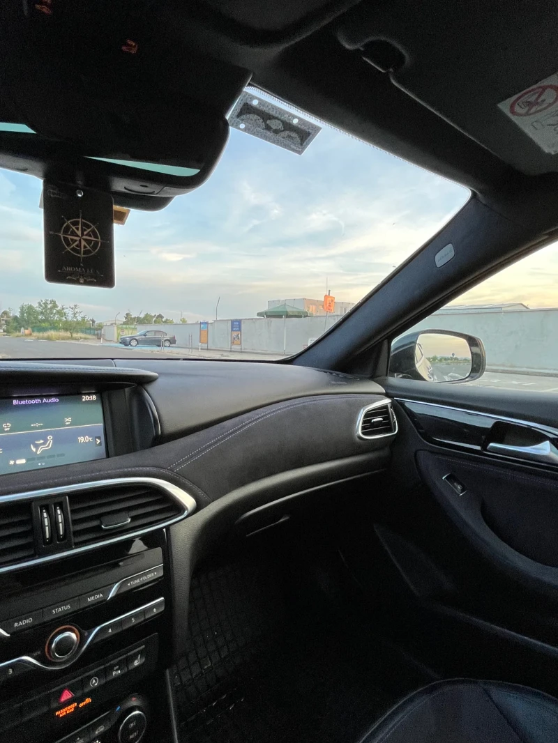 Infiniti Q30 Q30S* 4x4* Full* Full* Full, снимка 8 - Автомобили и джипове - 52953167