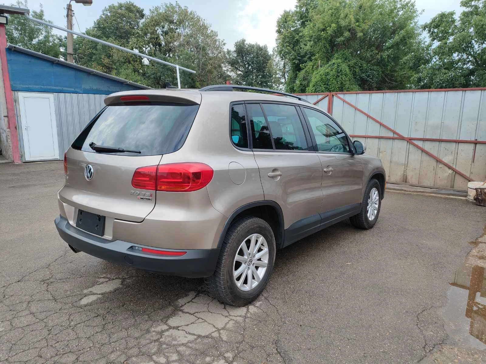 VW Tiguan 2.0 AVTOMAT FUL - изображение 5