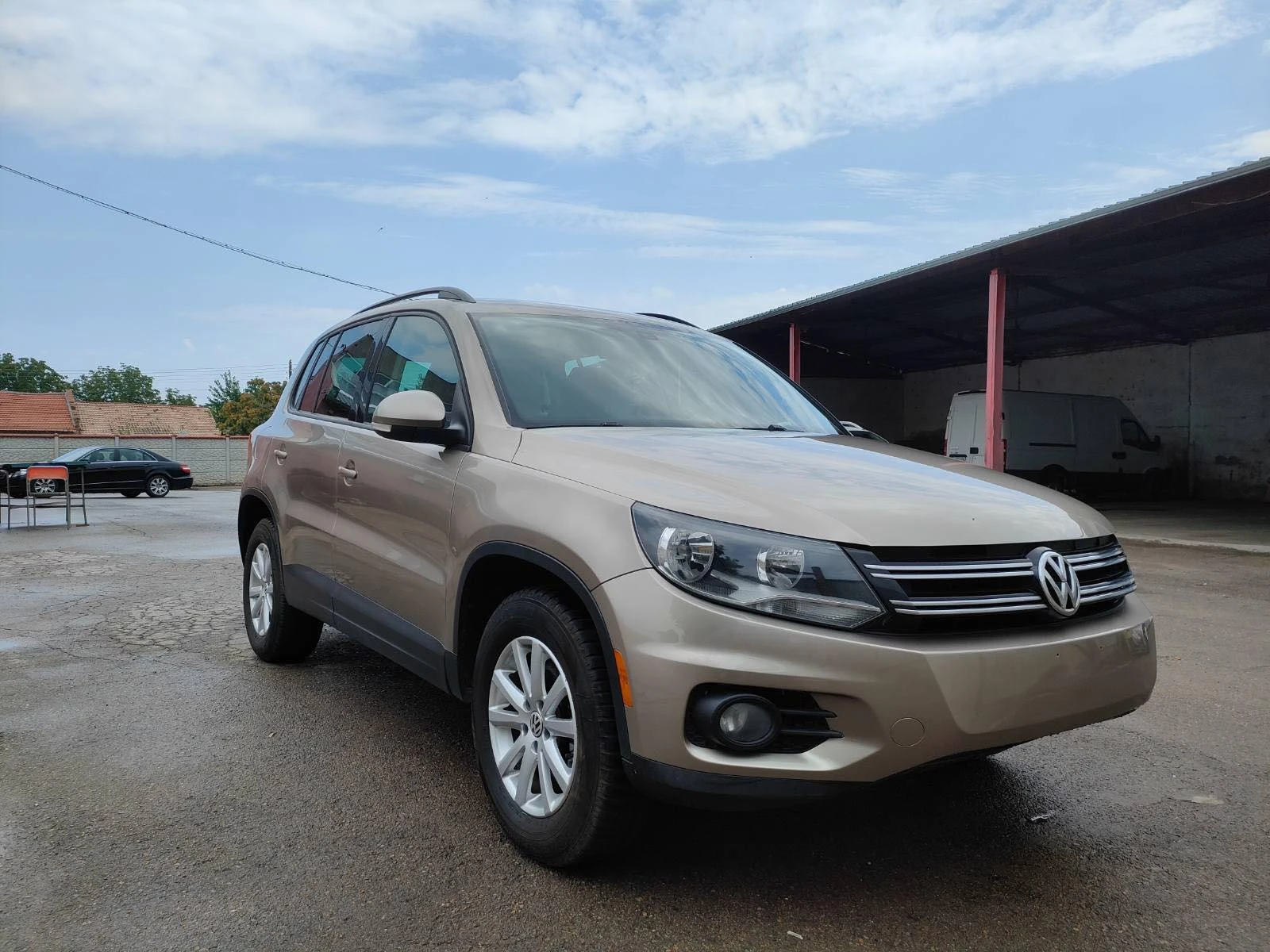 VW Tiguan 2.0 AVTOMAT FUL - изображение 3