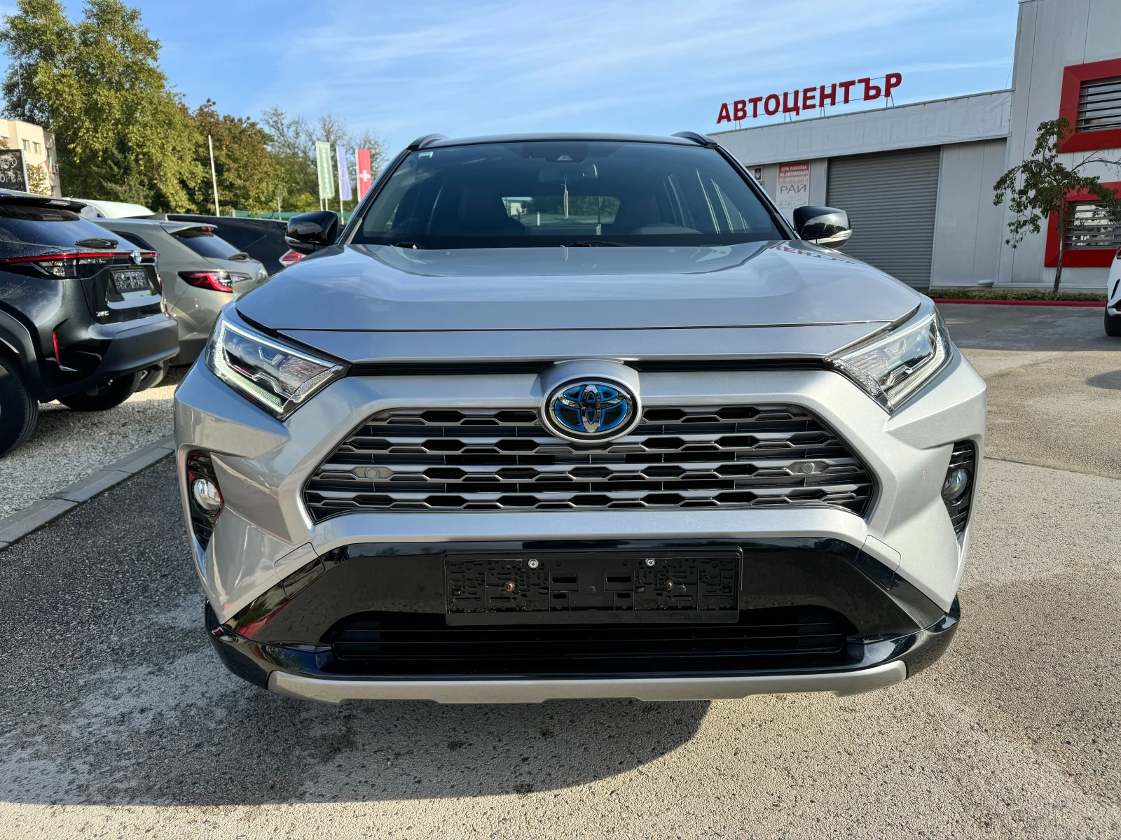 Toyota Rav4 2.5h 222k.с Гаранция Luxuri 4x4 - изображение 2