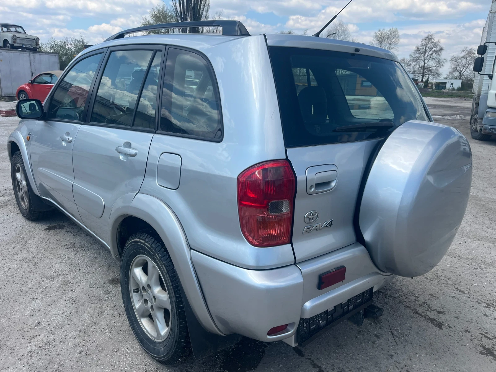 Toyota Rav4 2.0 D4D - изображение 6
