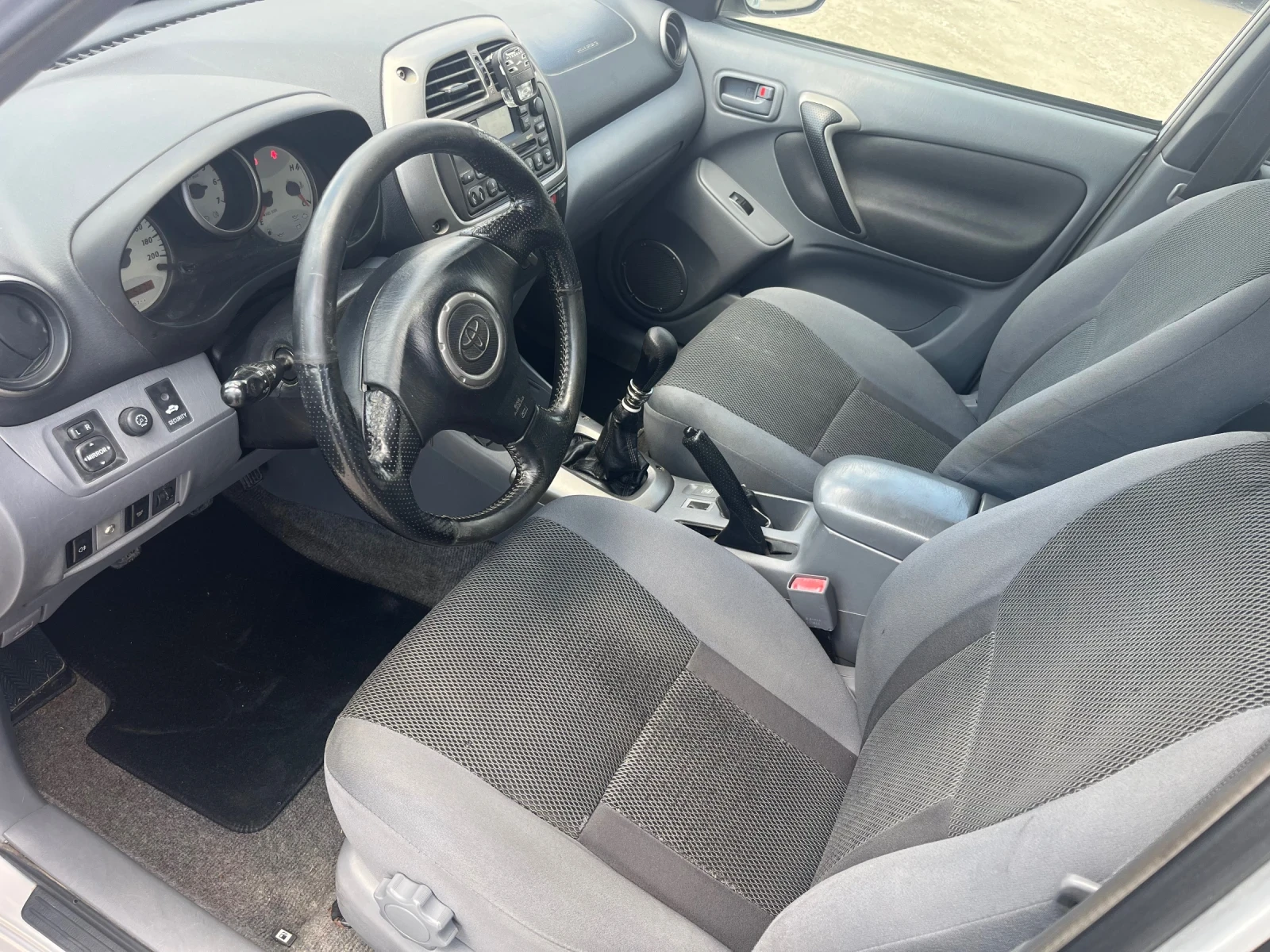 Toyota Rav4 2.0 D4D - изображение 7