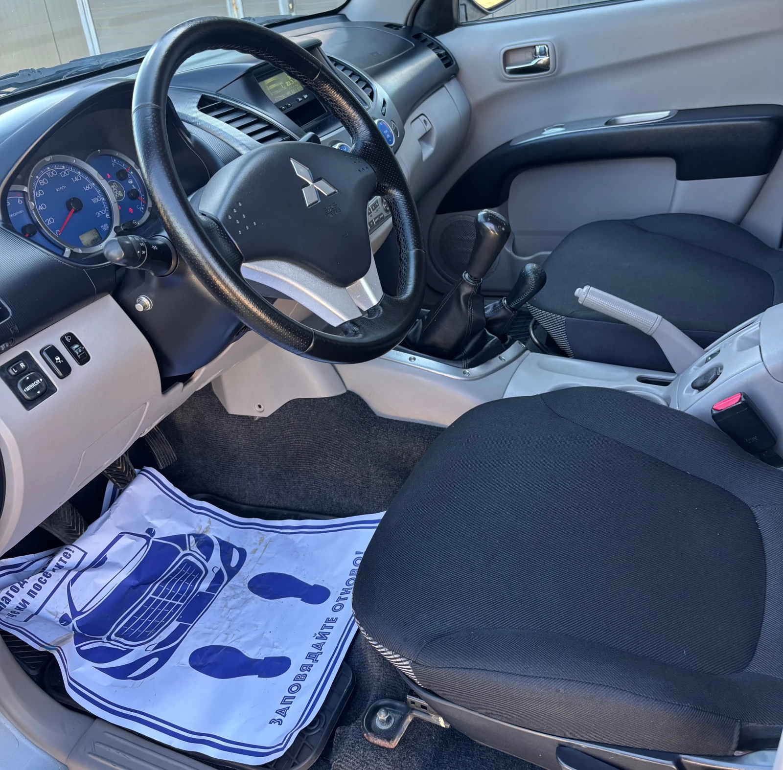 Mitsubishi L200 2, 5 TDI - изображение 10