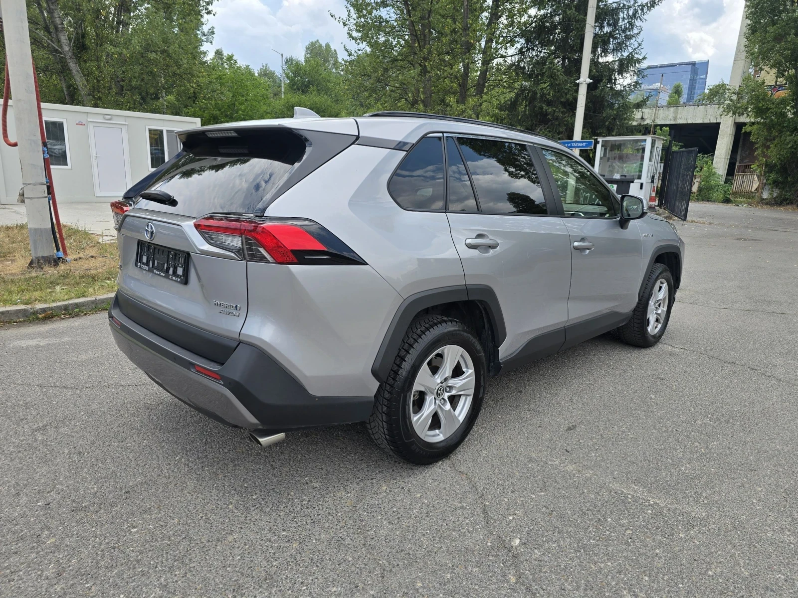 Toyota Rav4 2.5 HYBRID/222КС/4X4/ГАРАНЦИЯ 2031Г - изображение 4