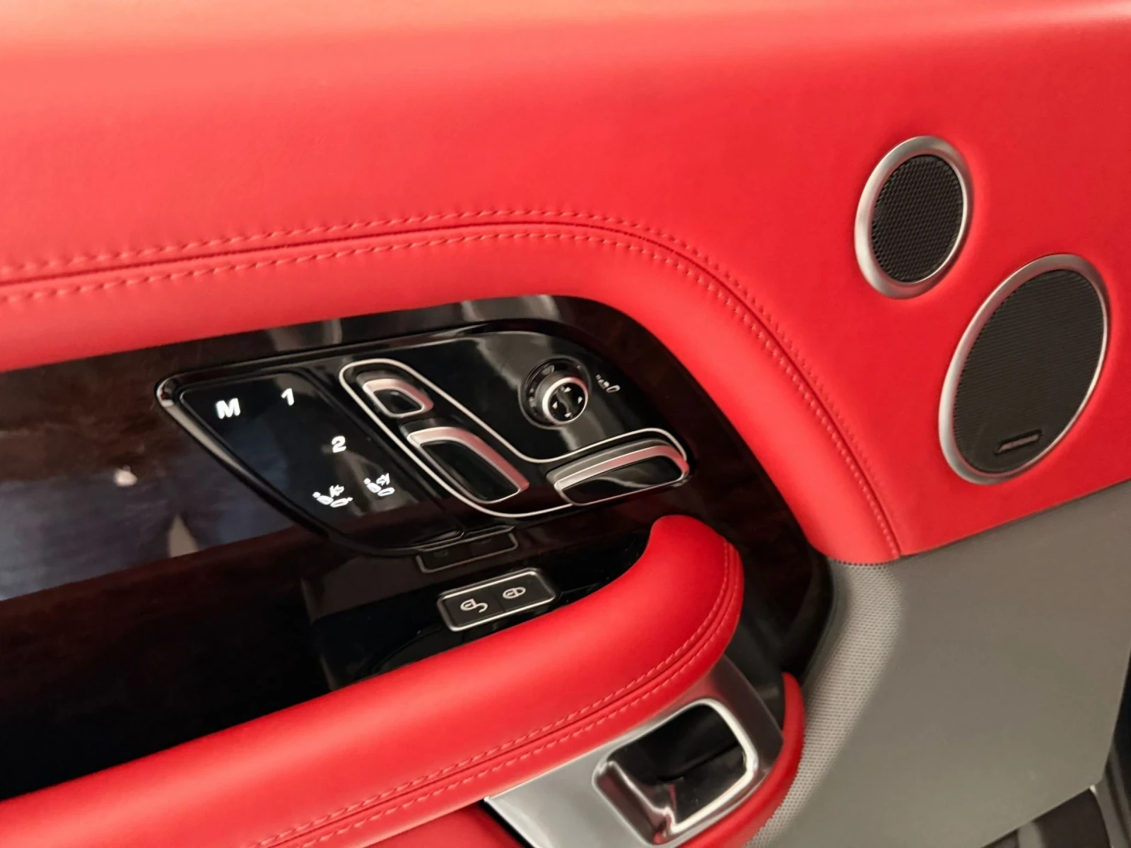 Land Rover Range rover Autobiography - изображение 9