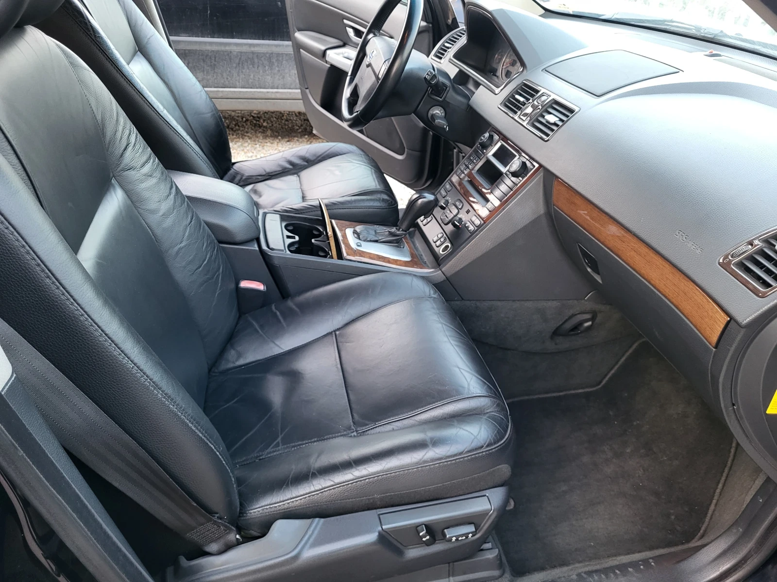 Volvo Xc90 V8, снимка 12 - Автомобили и джипове - 53750853