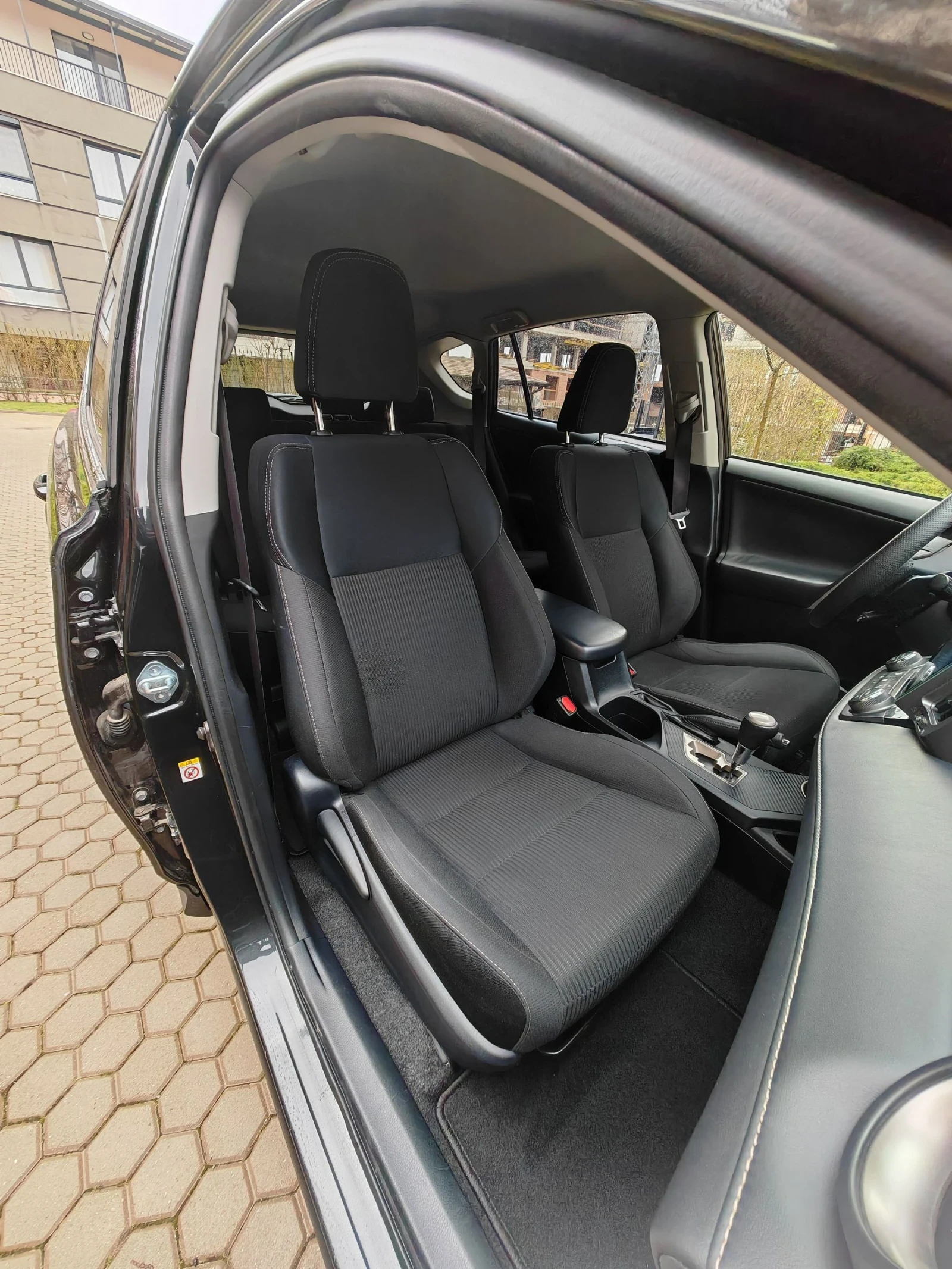 Toyota Rav4 4WD 84K КМ РЕАЛНИ edition 20th anniversary , снимка 10 - Автомобили и джипове - 54088134