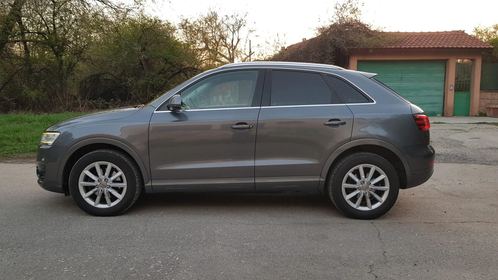 Audi Q3 2.0tdi quattro, снимка 7 - Автомобили и джипове - 54224830