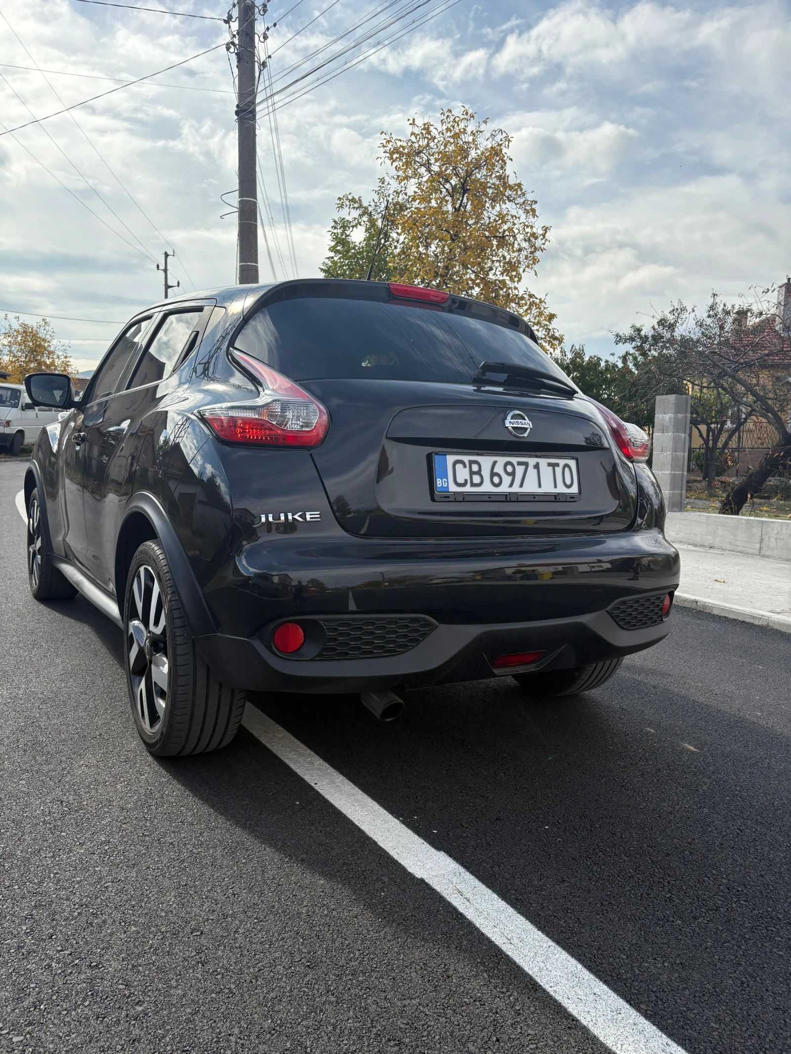 Nissan Juke, снимка 6 - Автомобили и джипове - 54575922