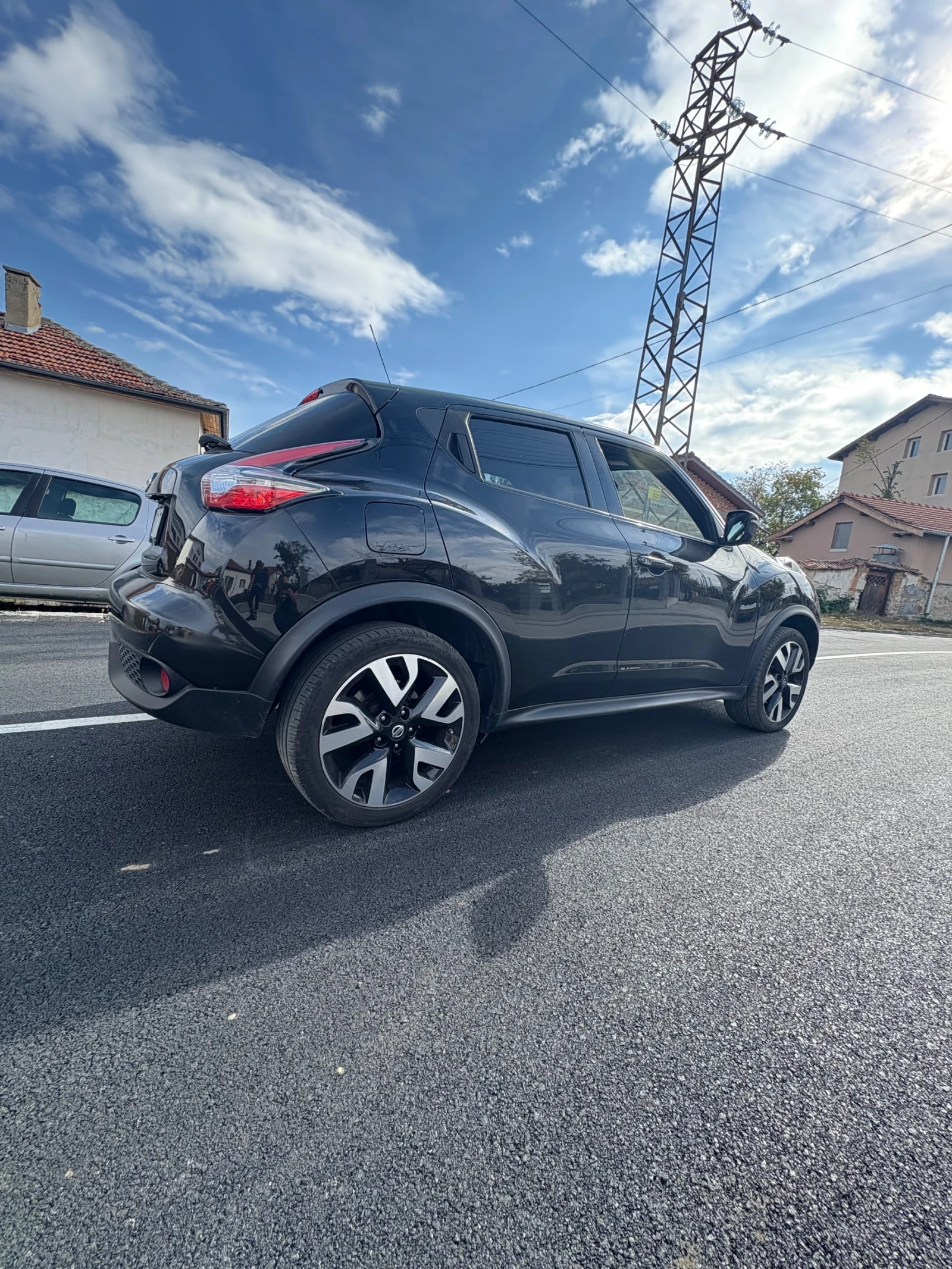 Nissan Juke, снимка 8 - Автомобили и джипове - 54575922