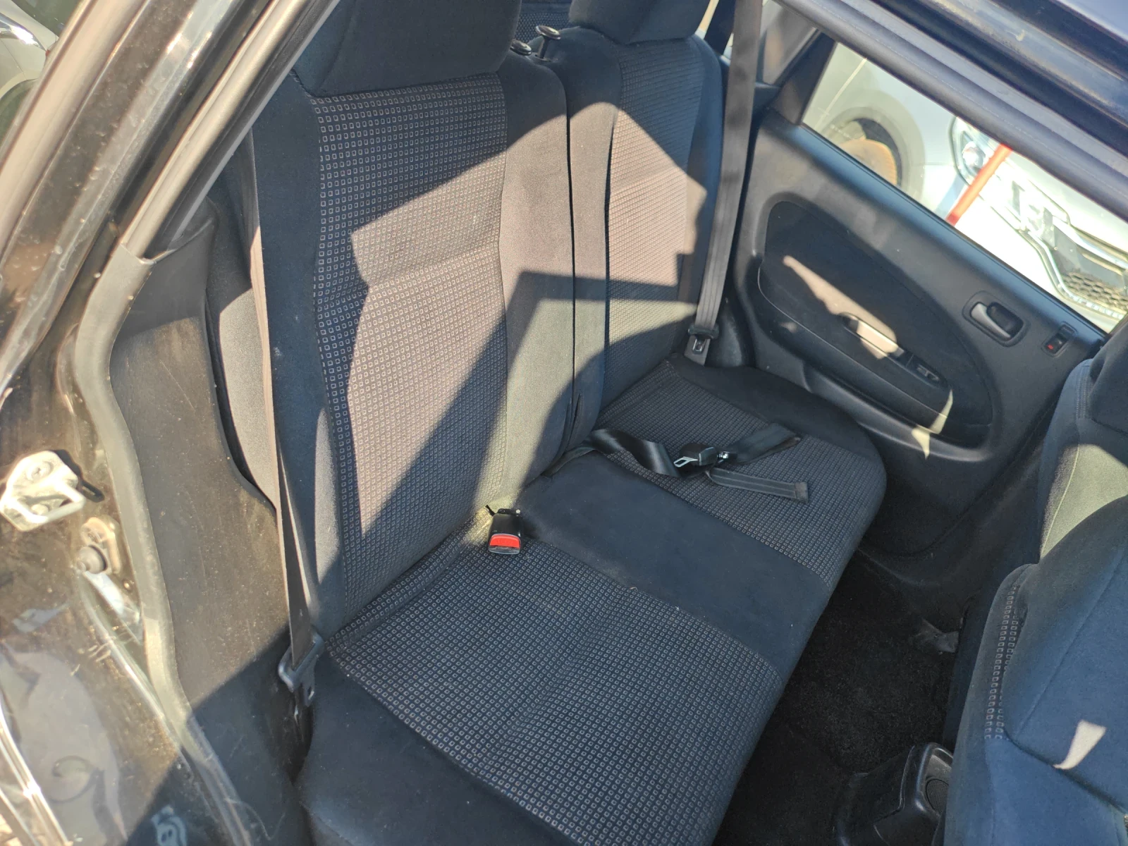 Honda Hr-v 1.6i 4x4 Газ/Бензин , снимка 14 - Автомобили и джипове - 55061655