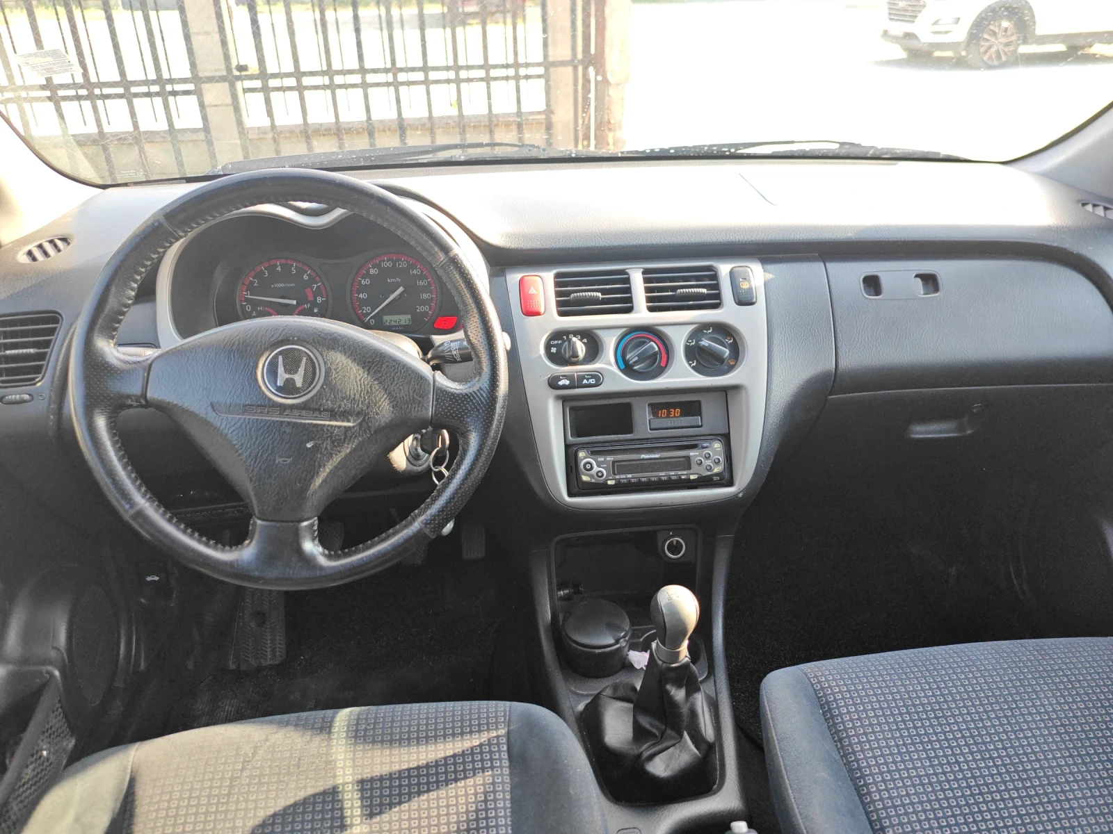 Honda Hr-v 1.6i 4x4 Газ/Бензин , снимка 11 - Автомобили и джипове - 55061655