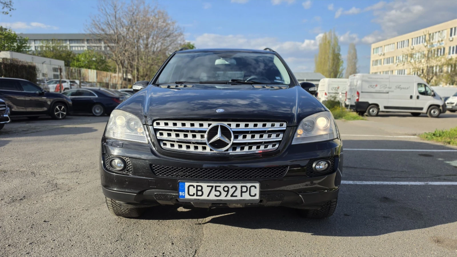 Mercedes-Benz ML 320 Перфектен обслужен , снимка 2 - Автомобили и джипове - 55144200