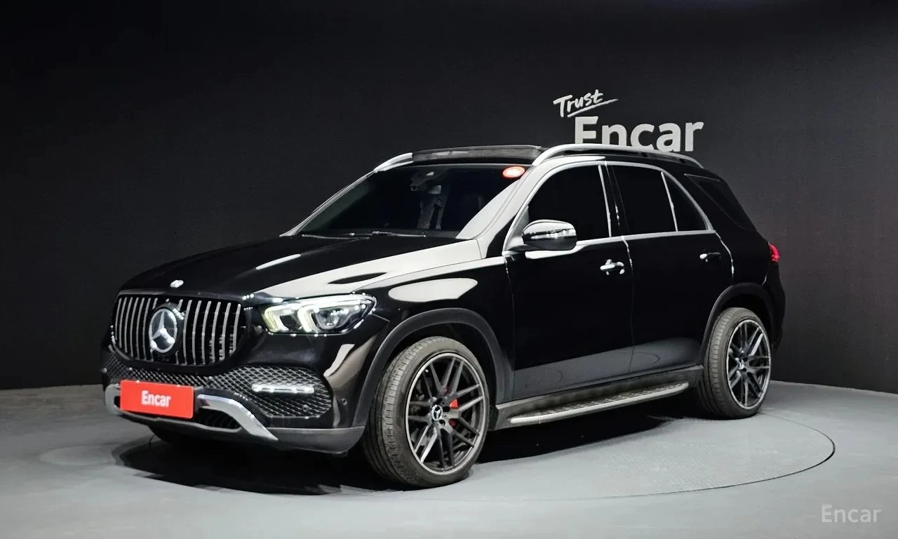 Mercedes-Benz GLE 300 * ПАНОРАМА * 2 КЛЮЧА * АМБИЕНТНО * , снимка 2 - Автомобили и джипове - 55283470