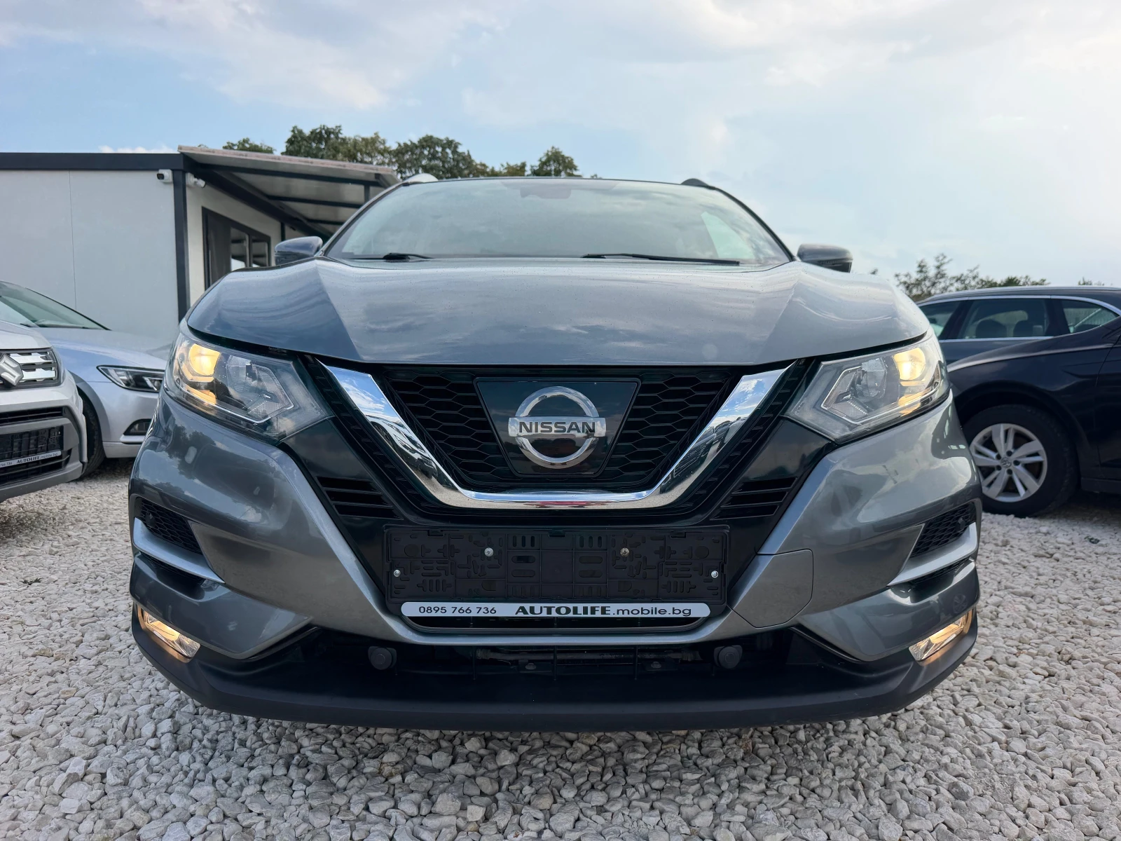 Nissan Qashqai 1.6DCI TEKNA+ XTRONIC CAMERA360 PANO KEY LESS DIST, снимка 5 - Автомобили и джипове - 55837943