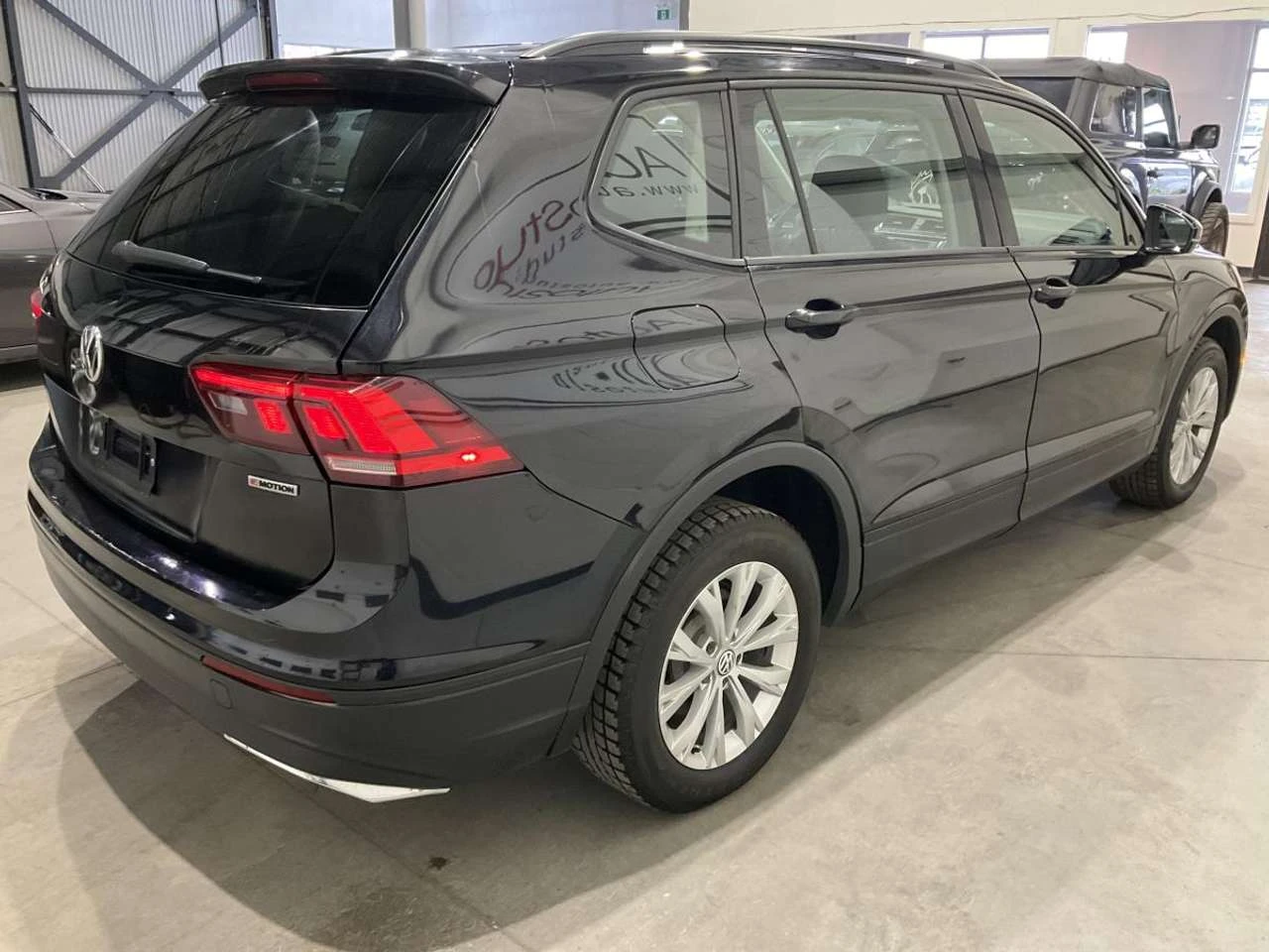 VW Tiguan TRENDLINE  AWD  CAMERA RECUL  CRUISE  A/C | Mobile.bg � ����������� 7