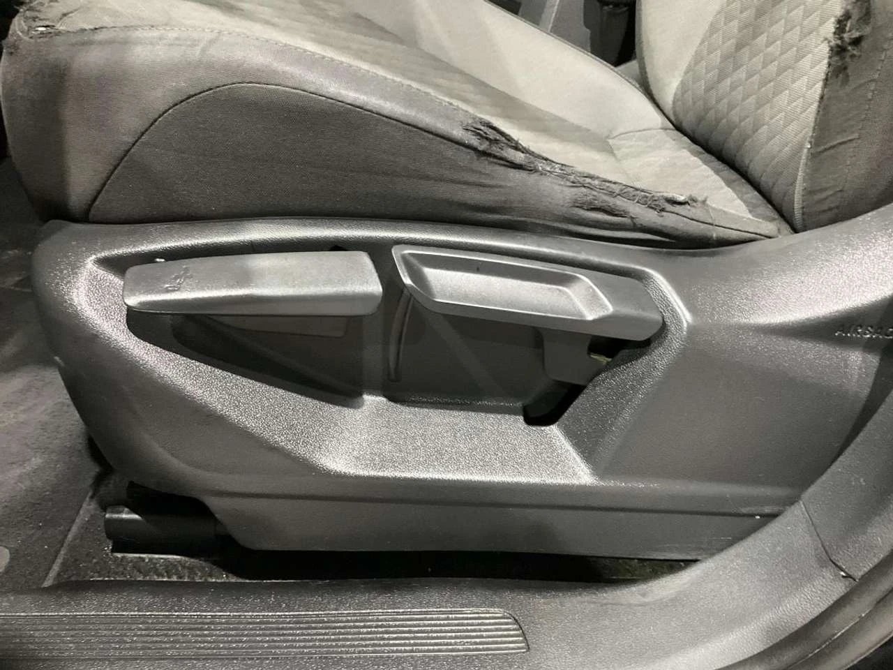 VW Tiguan TRENDLINE  AWD  CAMERA RECUL  CRUISE  A/C | Mobile.bg � ����������� 13
