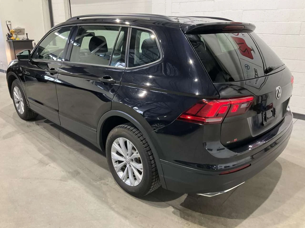 VW Tiguan TRENDLINE  AWD  CAMERA RECUL  CRUISE  A/C | Mobile.bg � ����������� 5