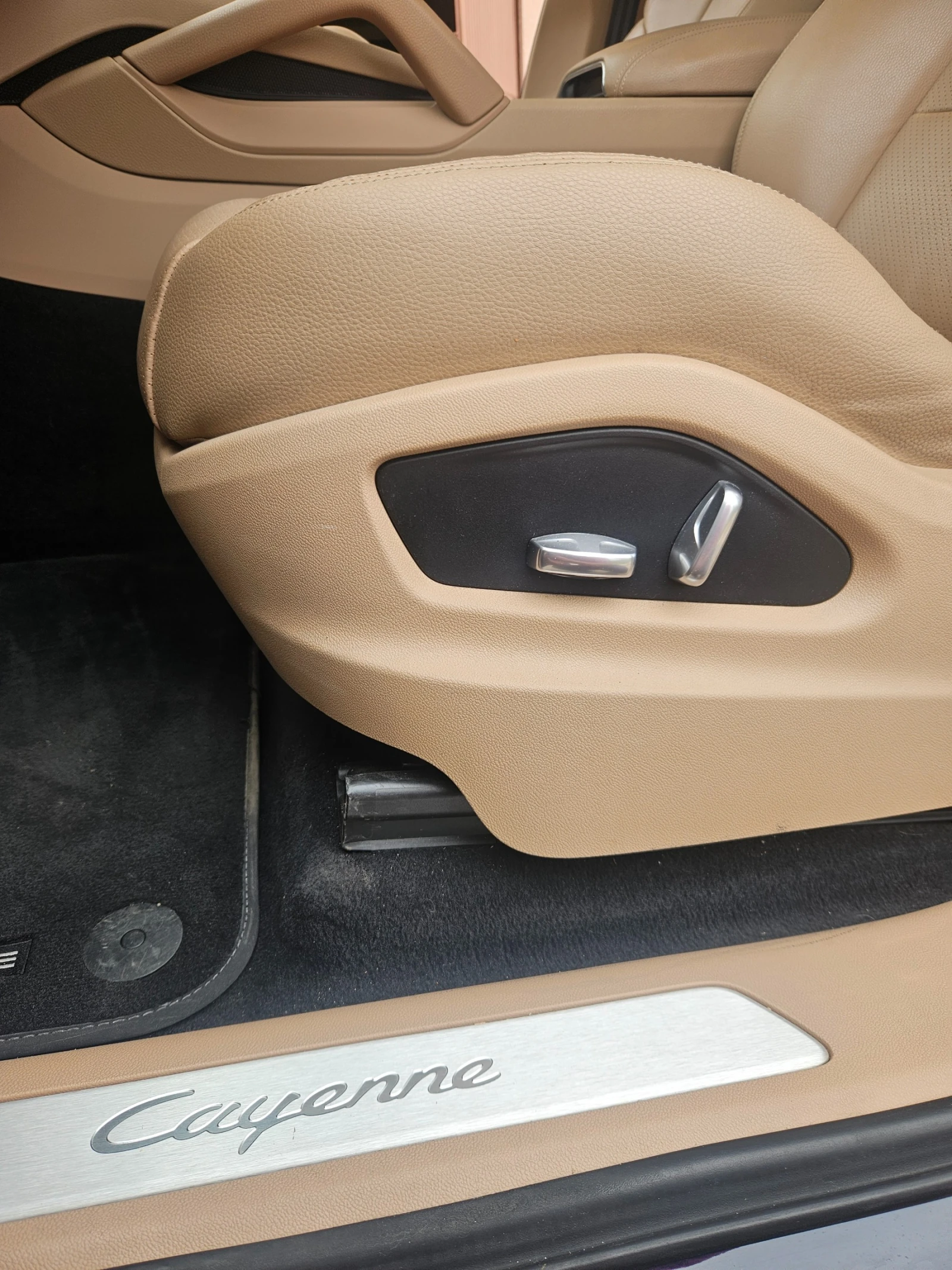 Porsche Cayenne 3.0.V6, снимка 13 - Автомобили и джипове - 56463904