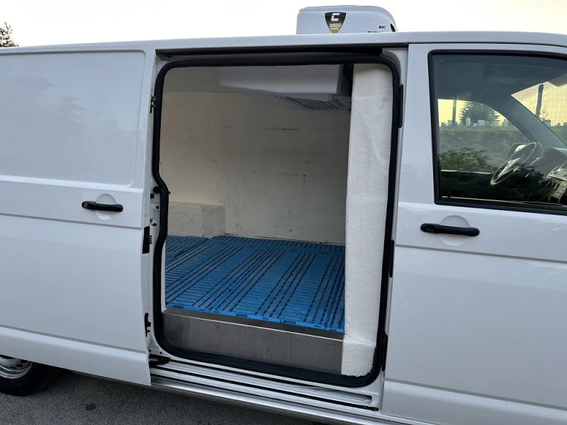VW Transporter 2.0TDI* ХЛАДИЛЕН-39* МАXI* КЛИМА* 6ск* , снимка 8 - Бусове и автобуси - 49091671