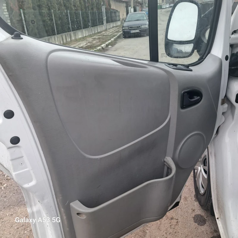 Renault Trafic, снимка 6 - Бусове и автобуси - 53482479