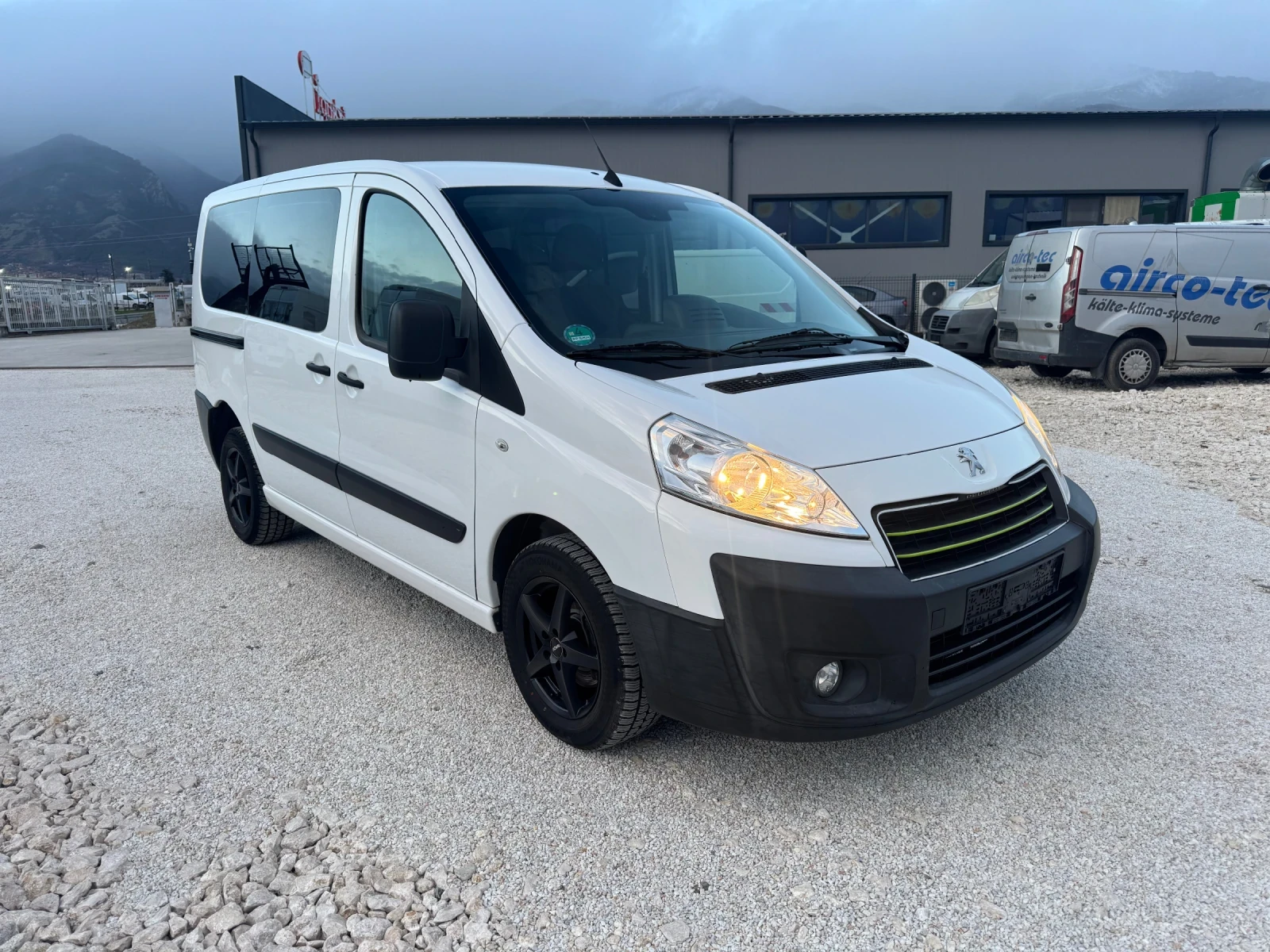 Peugeot Expert 2.0HDI - изображение 2