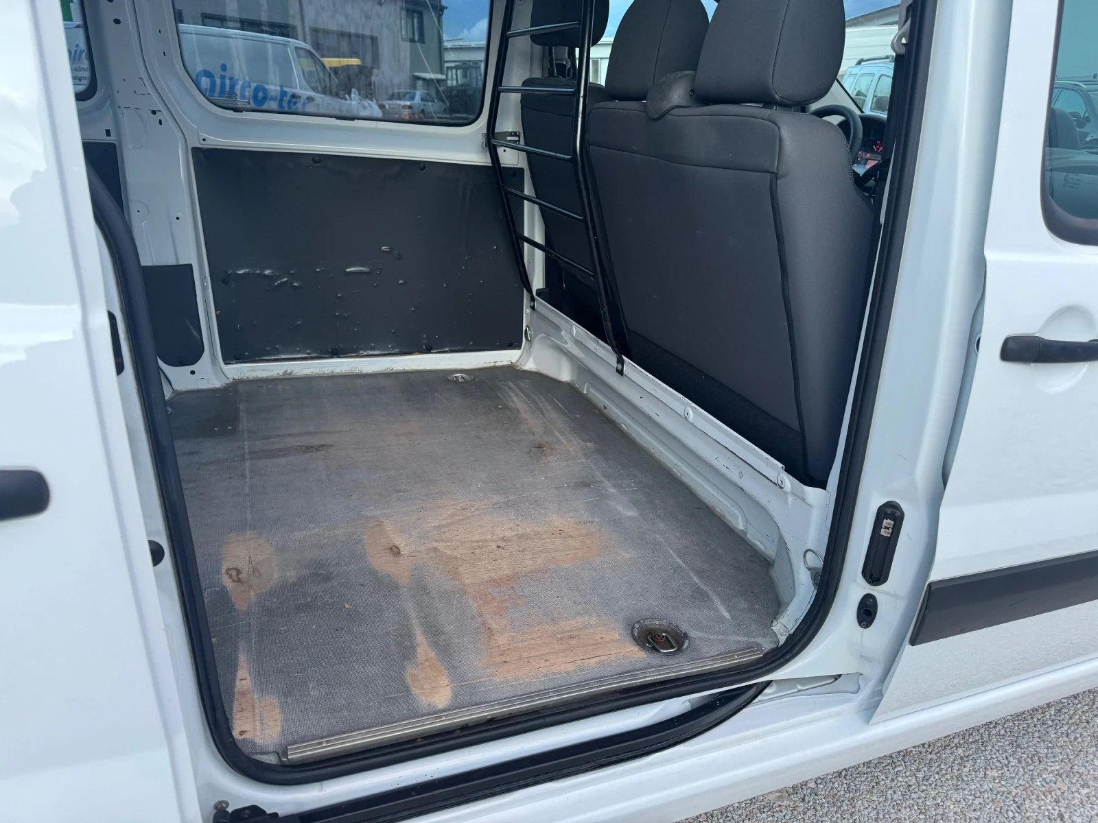 Peugeot Expert 2.0HDI - изображение 6