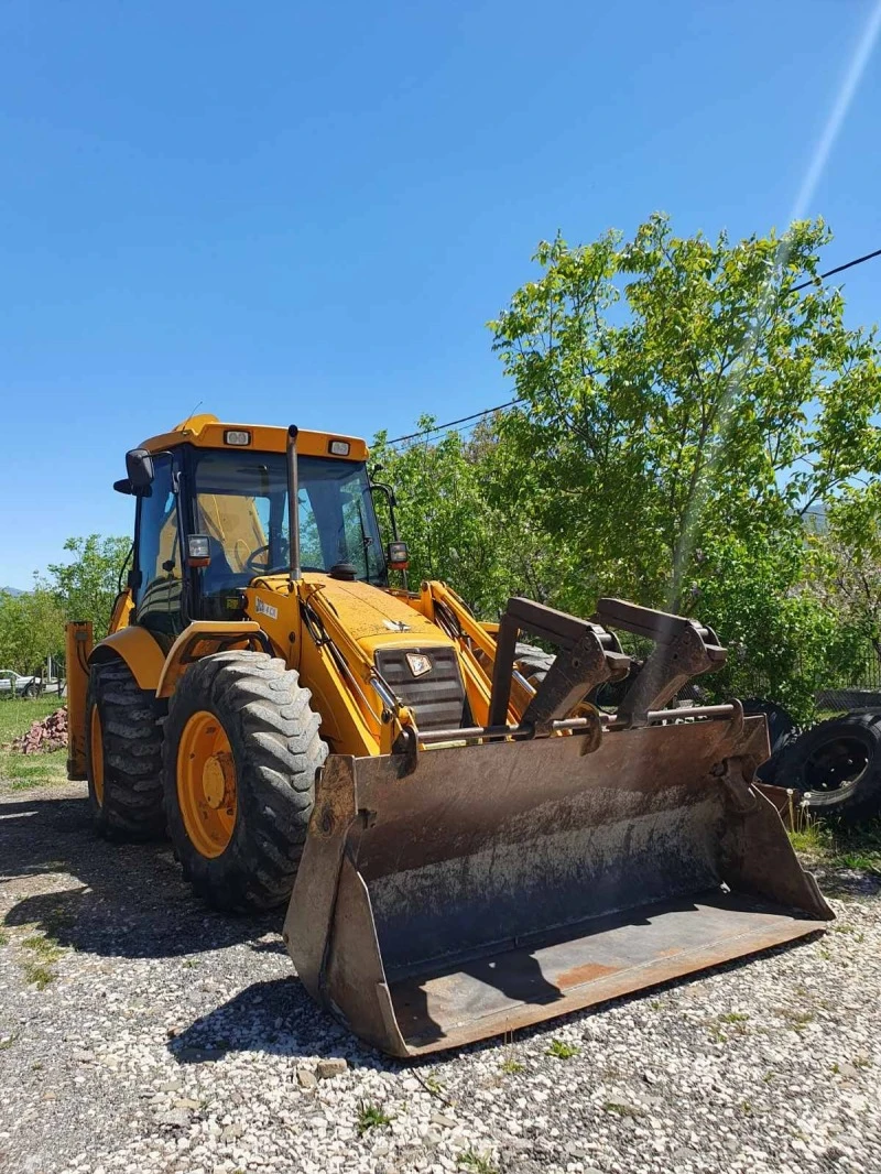 Багер JCB 4CX, снимка 1 - Индустриална техника - 47207880