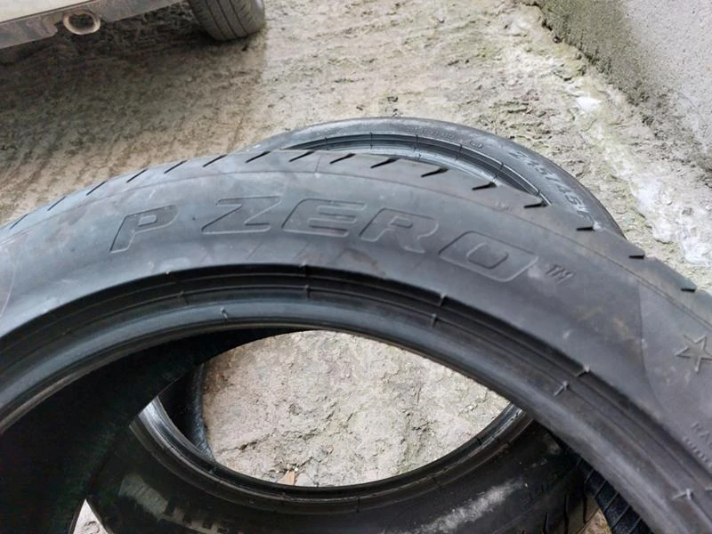 Гуми Летни 275/40R19, снимка 7 - Гуми и джанти - 36287896