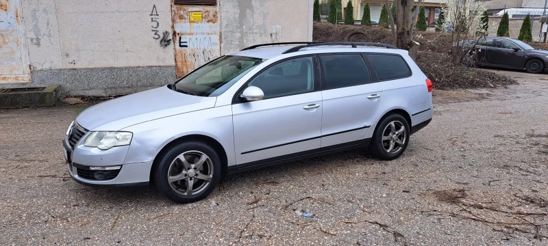 VW Passat 2.0tdi, снимка 11 - Автомобили и джипове - 44673568