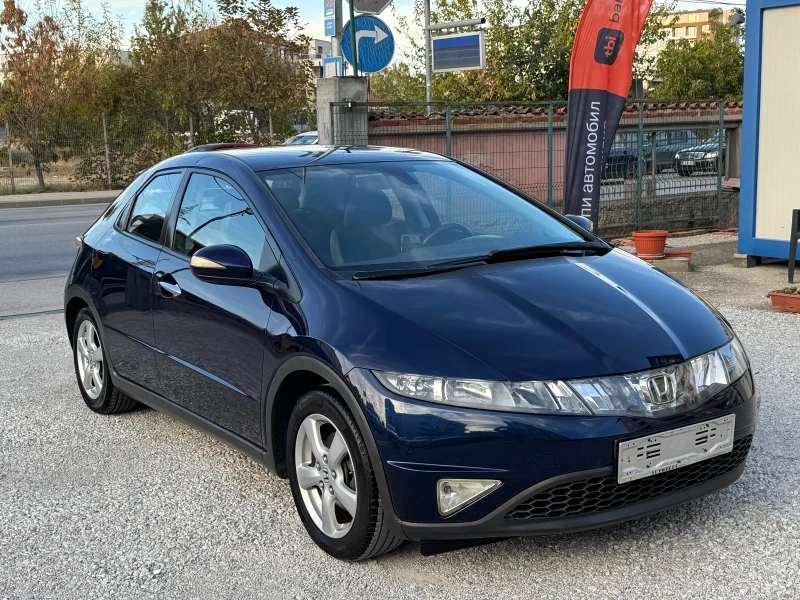 Honda Civic 1.4i* NAVI* 6 СКОРОСТИ* НОВА, снимка 4 - Автомобили и джипове - 47621531