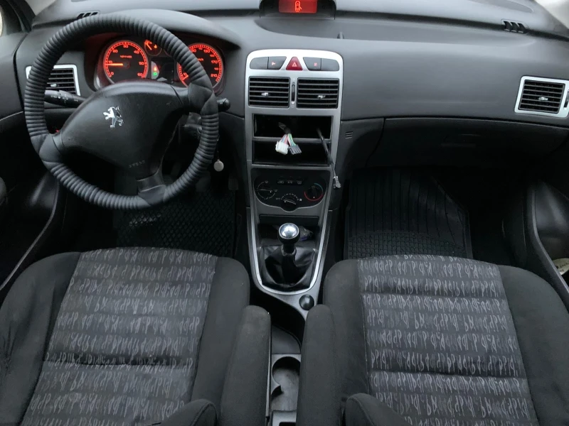 Peugeot 307 2.0 HDI Clima , снимка 12 - Автомобили и джипове - 48214079