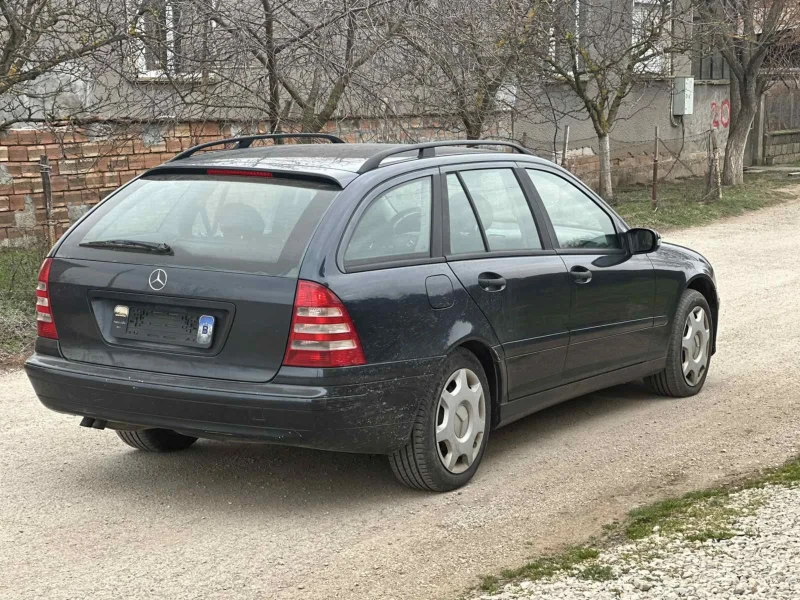 Mercedes-Benz C 220, снимка 5 - Автомобили и джипове - 49008061