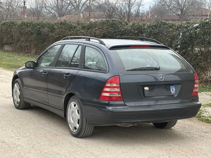 Mercedes-Benz C 220, снимка 6 - Автомобили и джипове - 49008061