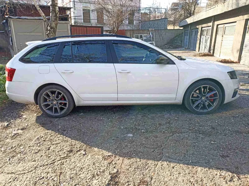 Skoda Octavia, снимка 14 - Автомобили и джипове - 49089613