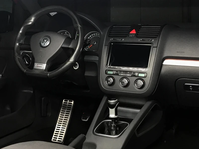 VW Golf, снимка 5 - Автомобили и джипове - 51755849