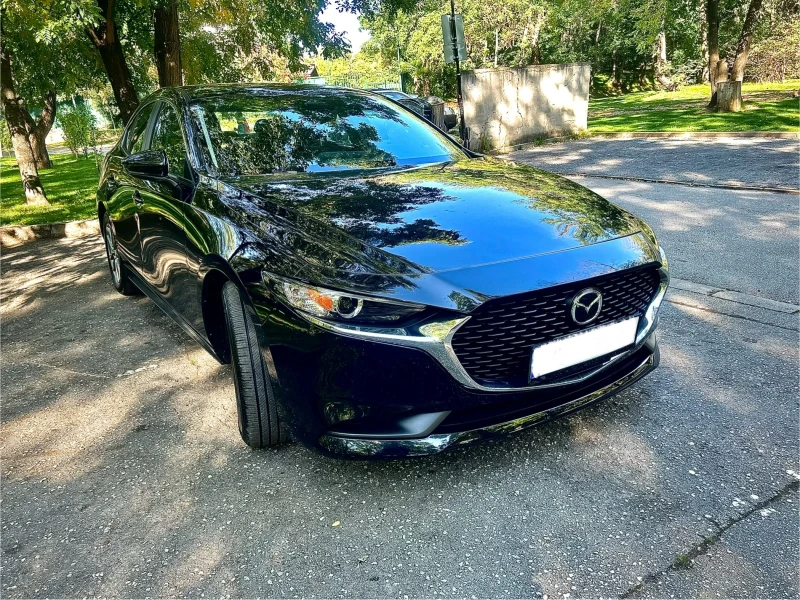 Mazda 3 Sky activ G, снимка 9 - Автомобили и джипове - 52690124