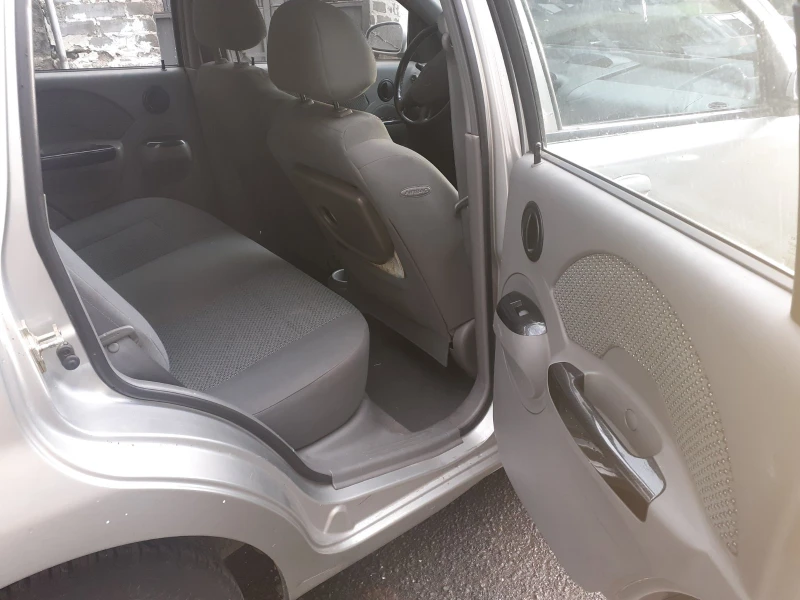 Daewoo Kalos, снимка 7 - Автомобили и джипове - 52535703