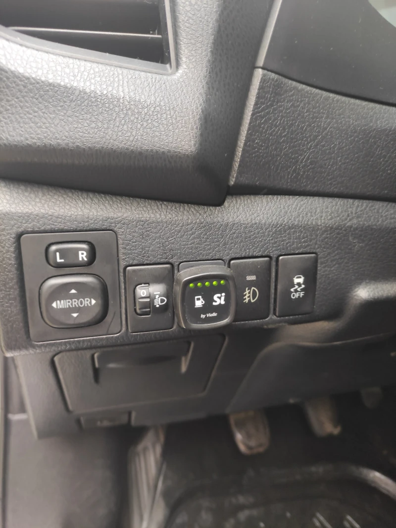 Toyota Corolla Бензин Газ / от България , снимка 6 - Автомобили и джипове - 52623354