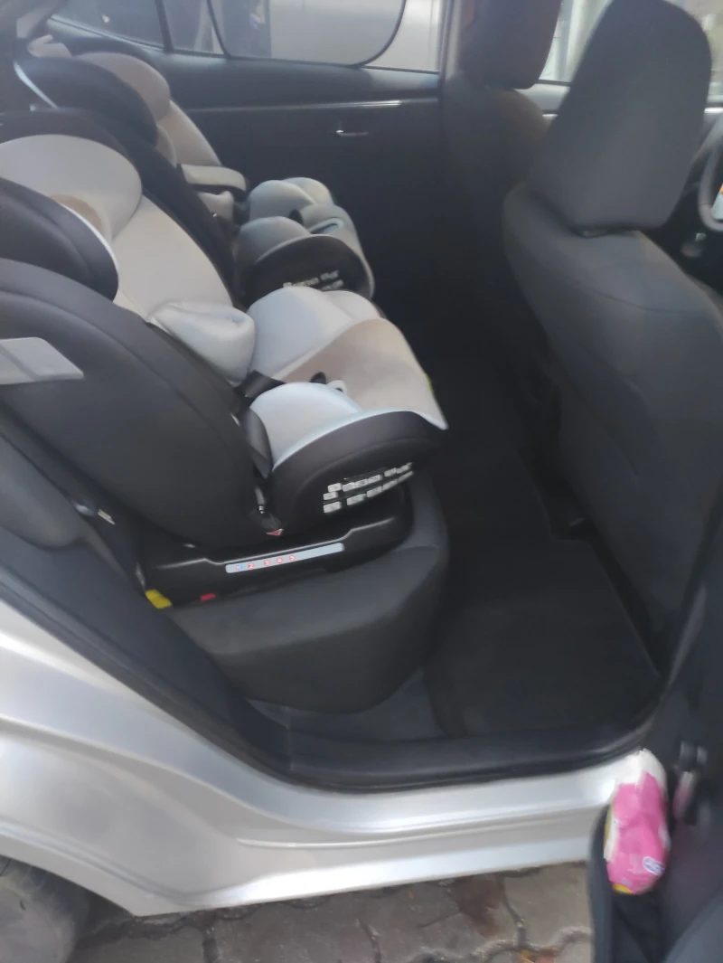 Toyota Corolla Бензин Газ / от България , снимка 12 - Автомобили и джипове - 52623354