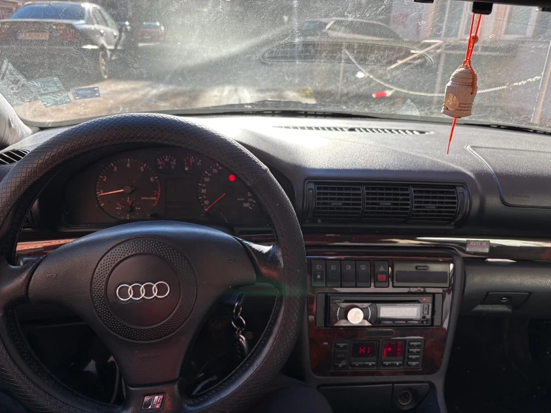 Audi A4, снимка 5 - Автомобили и джипове - 52927967