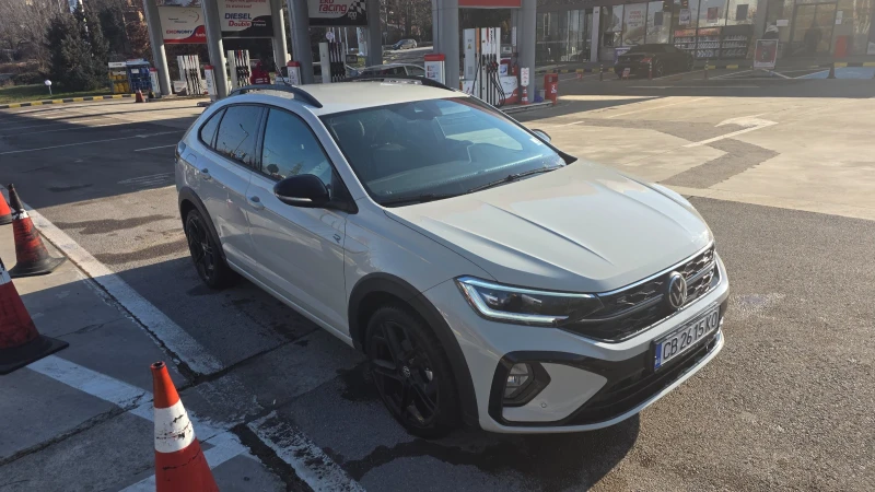 VW Taigo R-line 1.5 6400km, снимка 2 - Автомобили и джипове - 53160643