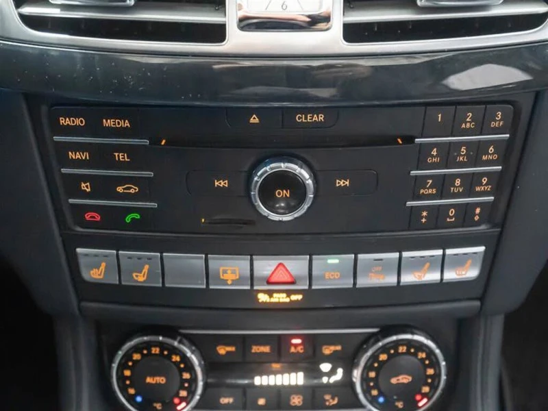 Mercedes-Benz CLS 400 4MATIC* АвтоКредит* (ЦЕНА ДО БГ), снимка 14 - Автомобили и джипове - 53383872