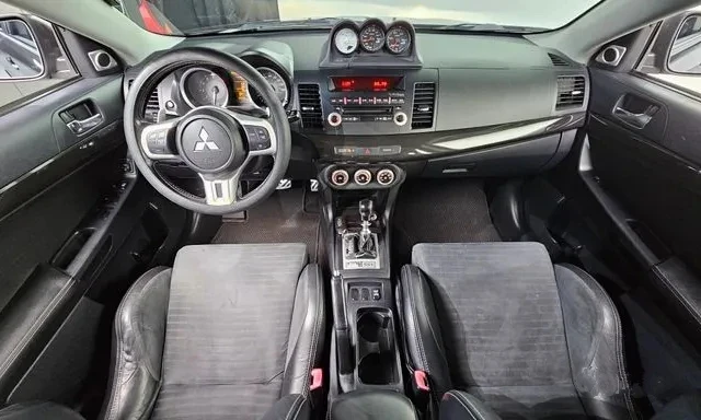 Mitsubishi Lancer Evolution  - изображение 6