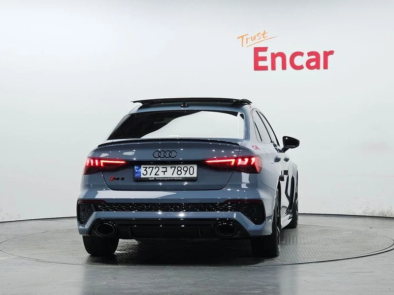 Audi Rs3 2.5 TFSI Quattro| 400к.с.| ВКЛ.ТЕХНОТЕСТ, снимка 4 - Автомобили и джипове - 55517575