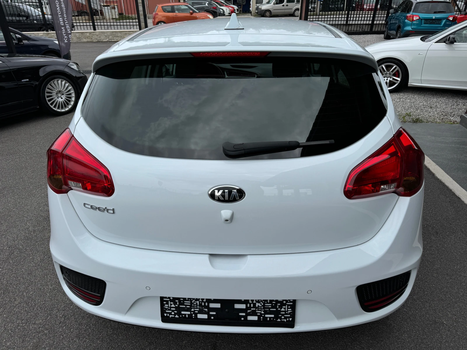 Kia Ceed 1.4 НОВ ВНОС  - изображение 5