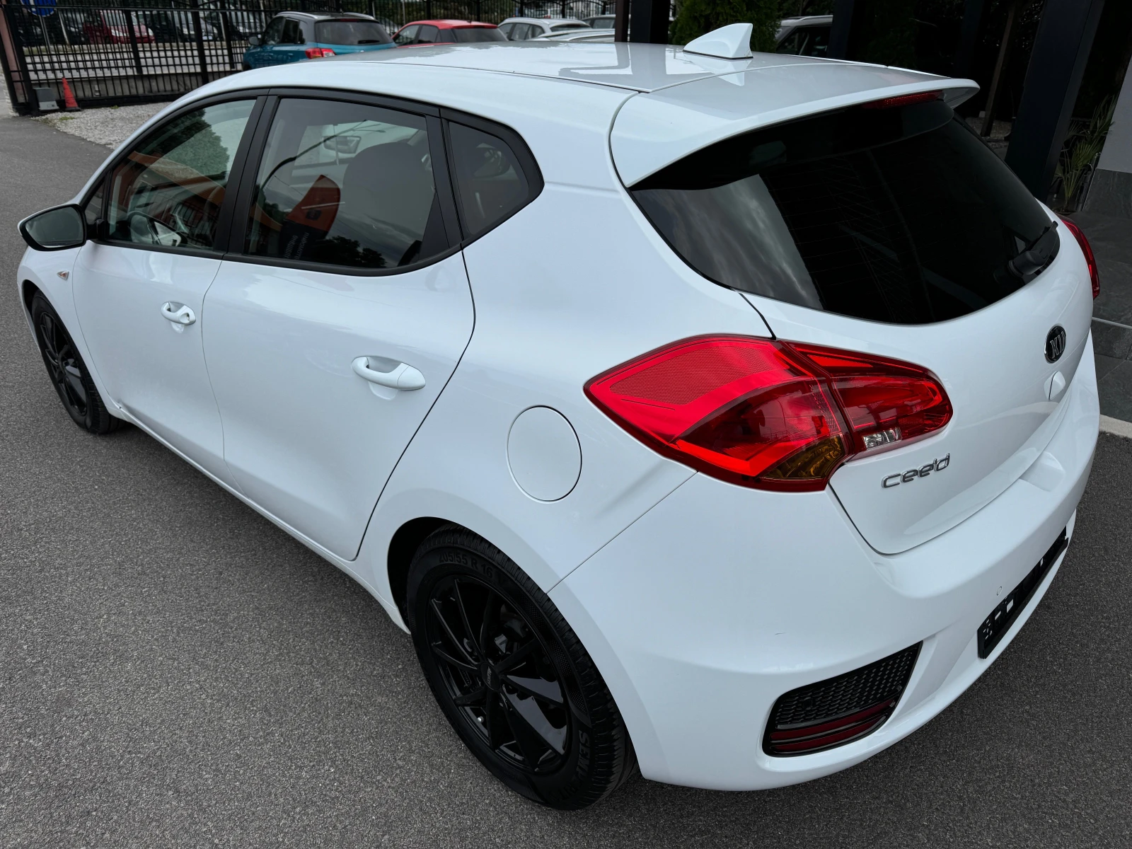 Kia Ceed 1.4 НОВ ВНОС  - изображение 4